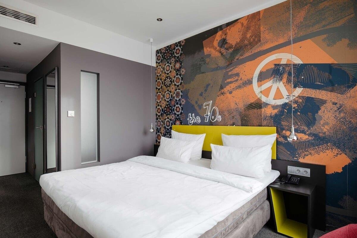 16256-152337-f75936704_3xl